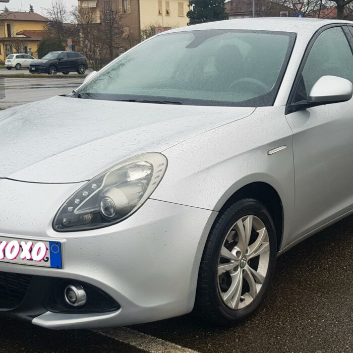 ALFA ROMEO GIULIETTA 1600 JTD 105 CV Imm. 11/2013, km 239.000. Regolarmente tagliandata, distribuzione nuova. Auto in ottime condizioni. Garanzia disponibile 12/24 mesi. Auto in C/V. info 334 981 0245