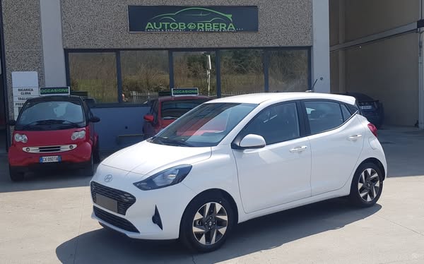 Da Autoborbera puoi usufruire delle promozioni Hyundai Ampio stock in pronta consegna.